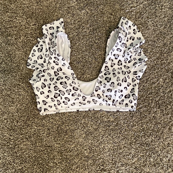 Cute summer swimsuit! - Picture 2 of 3